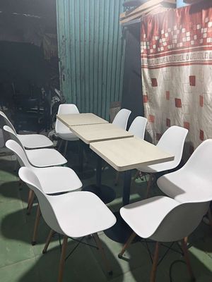 Bàn ghế cafe,trà sữa đẹp còn rất mới,3 bàn 10 ghế. Mua bán Bàn ghế tại Quận Gò Vấp Tp Hồ Chí Minh được đăng bởi Bùi Văn Dũng