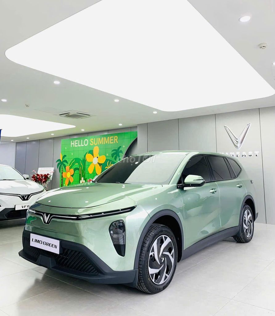 Limo Green Giao xe sớm- Bao Hồ sơ- Full Ưu Đãi. Mua bán Ô tô tại Thành phố Thủ Đức Tp Hồ Chí Minh được đăng bởi VINFAST SÀI GÒN hình 2