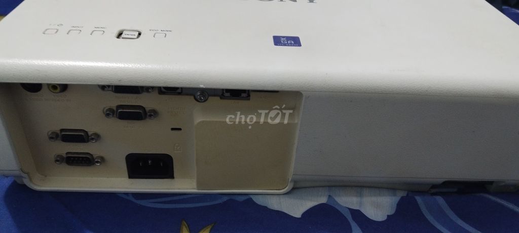 Máy chiếu Sony Trắng Đã sử dụng. Mua bán Đồ dùng văn phòng tại Huyện Cao Lãnh Đồng Tháp được đăng bởi Nguyễn Anh Huy hình 1