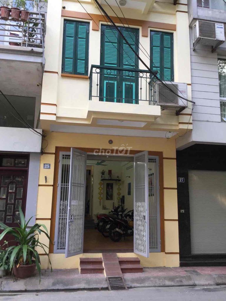studio 40m2 25 ngõ 151 đường Hồng Hà đầy đủ tiện nghi