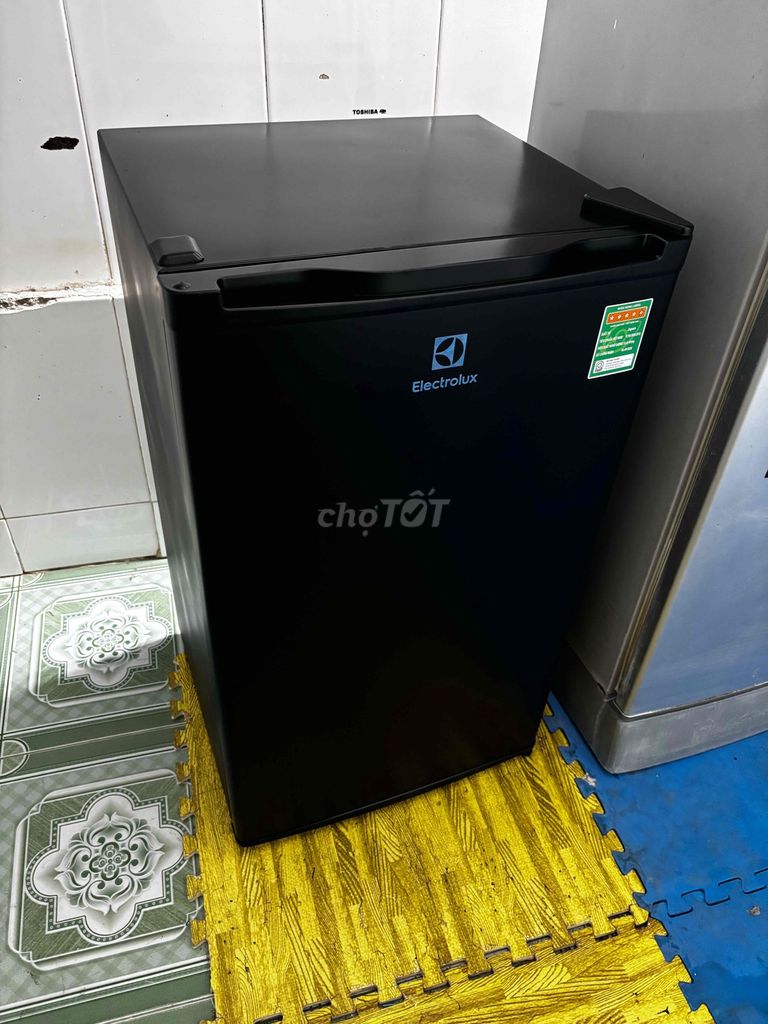 Tủ lạnh Electrolux mini 90l Đen. Mua bán Tủ lạnh tại Quận Bắc Từ Liêm Hà Nội được đăng bởi Quang Đạo  hình 1