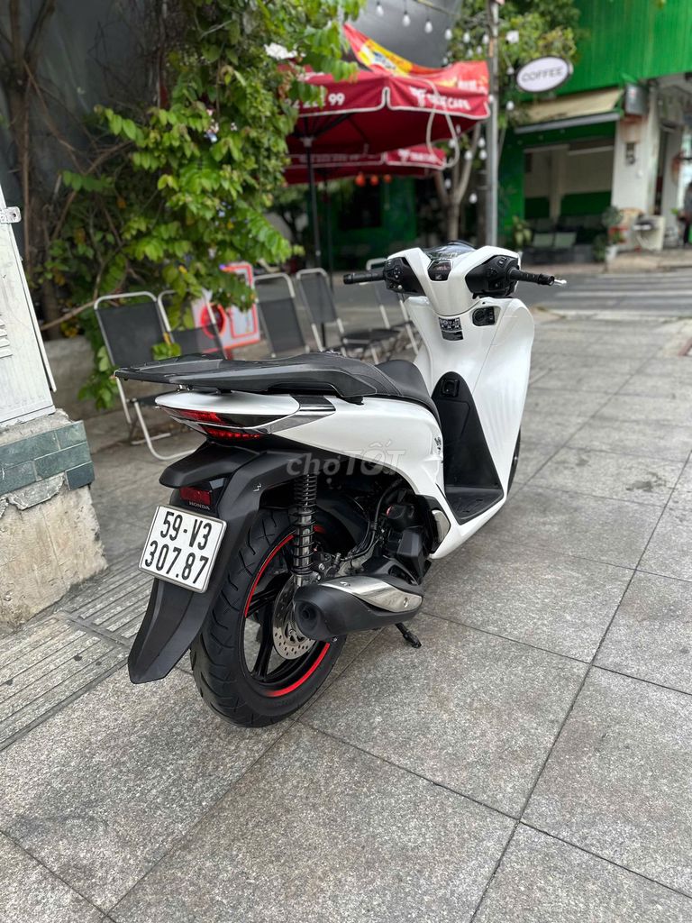 Honda SH 150i ABS 2020 Sporty Trắng. Mua bán Xe máy tại Quận Bình Thạnh Tp Hồ Chí Minh được đăng bởi VÕ MINH HẬU hình 15