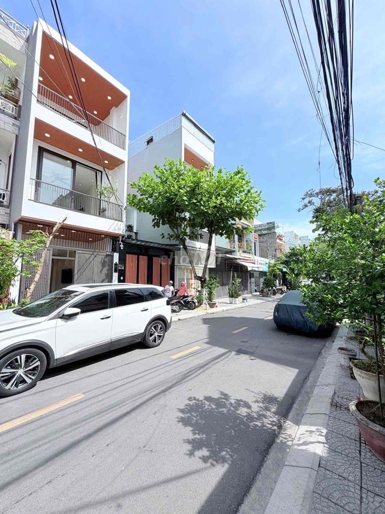 🏡 NHÀ 3 TẦNG MẶT TIỀN NGUYÊN HỒNG – GẦN HÀ HUY TẬP & CÙ CHÍNH LAN  📐 7