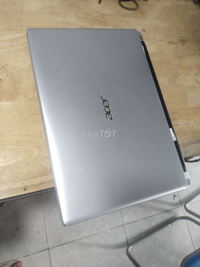 Acer V5-431 Core i5 14 inch 8GB/160GB Like New. Mua bán Laptop tại Thị xã Bến Cát Bình Dương được đăng bởi Vi Tính Thế Bảo hình 1