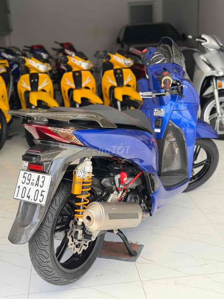 #SH300i ABS nhập ý , dkld 2017 #BSTP. Mua bán Xe máy tại Thành phố Dĩ An Bình Dương được đăng bởi Nguyễn Tuấn hình 3