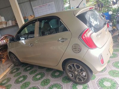 xe 1 21 2013 1.0 AT - 9999 km. Mua bán Ô tô tại Huyện Cư M'gar Đắk Lắk được đăng bởi pham hung