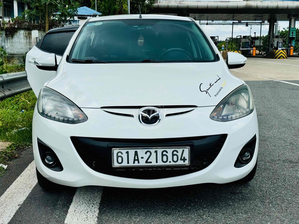 Mazda 2S 2013 1.5 AT - 88000 km