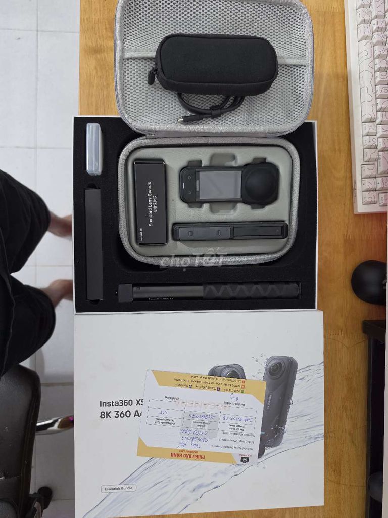 Máy quay hành động Insta360 X5 Đen Đã sử dụng. Mua bán Máy ảnh, Máy quay tại Thành phố Buôn Ma Thuột Đắk Lắk được đăng bởi TRUNG HIẾU hình 1