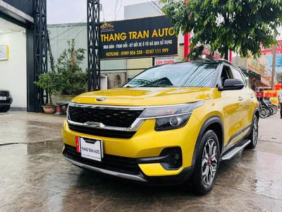 Kia Seltos Luxury 2022 Vàng