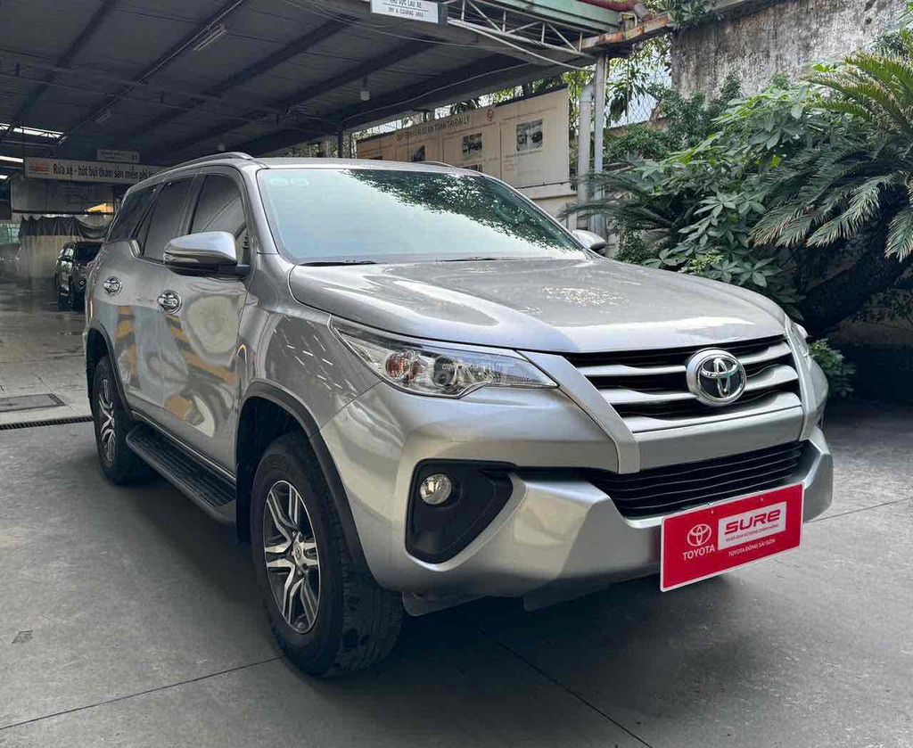 Fortuner 2018 2.4G 4x2 Số Sàn Máy Dầu - Nhập Indo