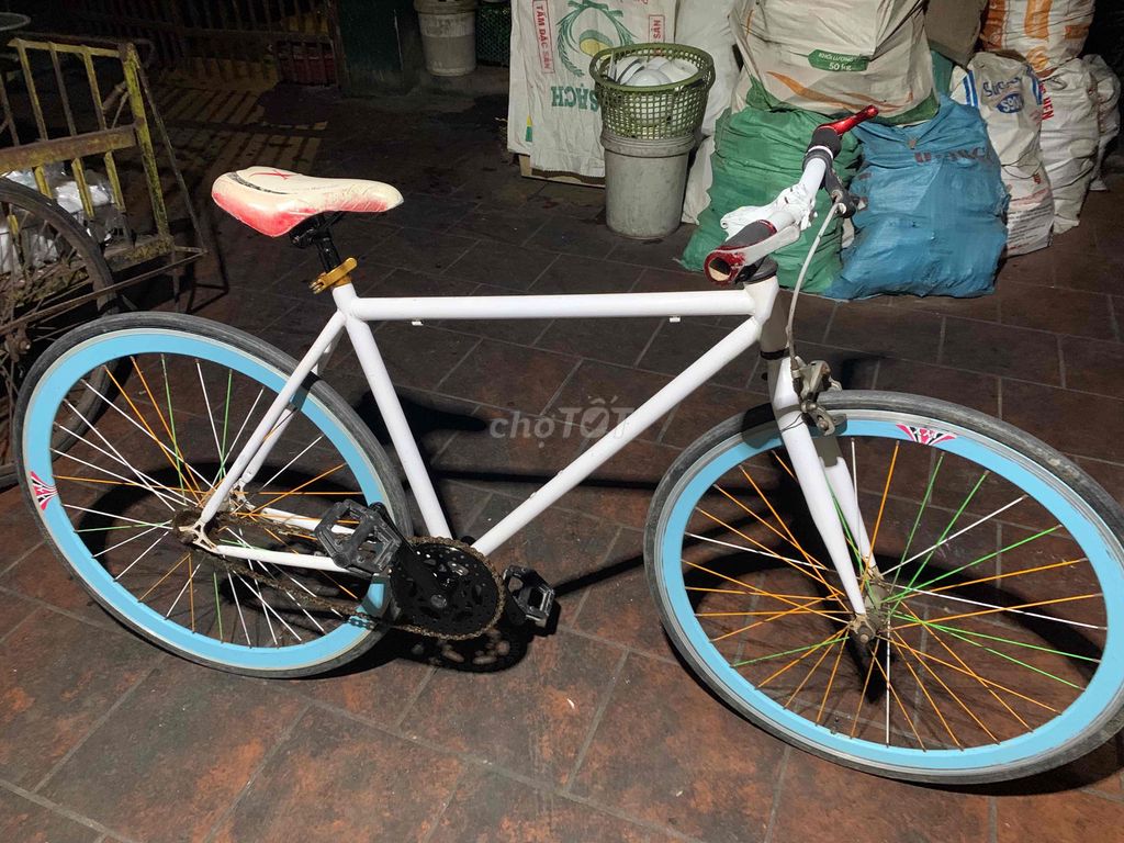 Xe đạp thể thao Trắng Tốt. Mua bán Xe đạp tại Quận Bắc Từ Liêm Hà Nội được đăng bởi người tiêu dùng hình 1
