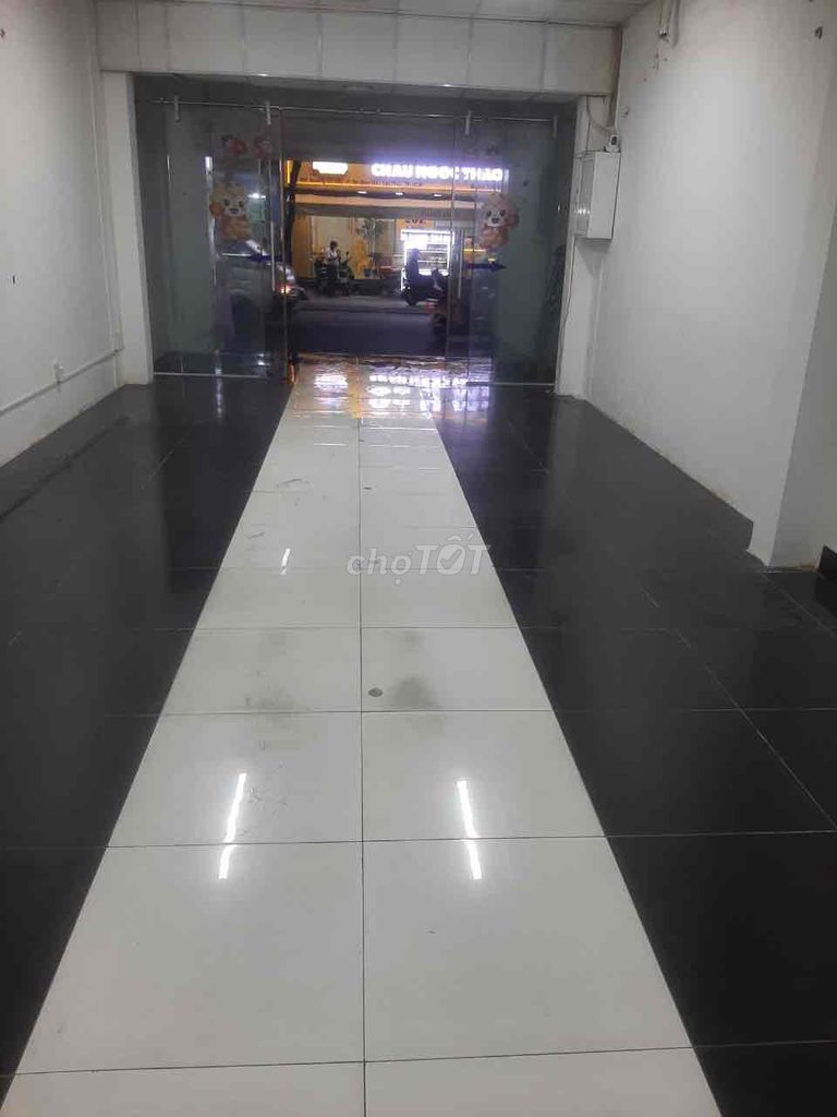 Nhà mặt tiền cho thuê 42m2