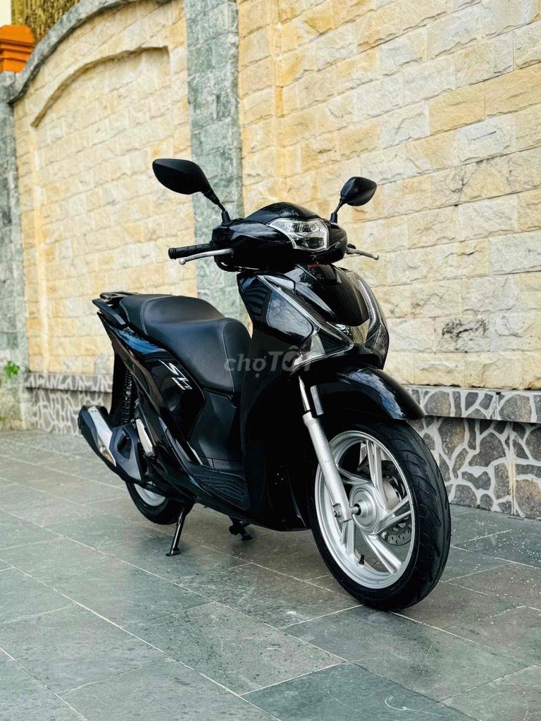 Honda SH 150i 2018 светодиодные фары смарт-ключ оформление нового номера