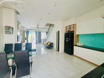 NHÀ COMPOUND MELOSA KHANG ĐIỀN - 3 TẦNG - 4PN 4WC - SÂN ĐẬU Ô TÔ RIÊNG