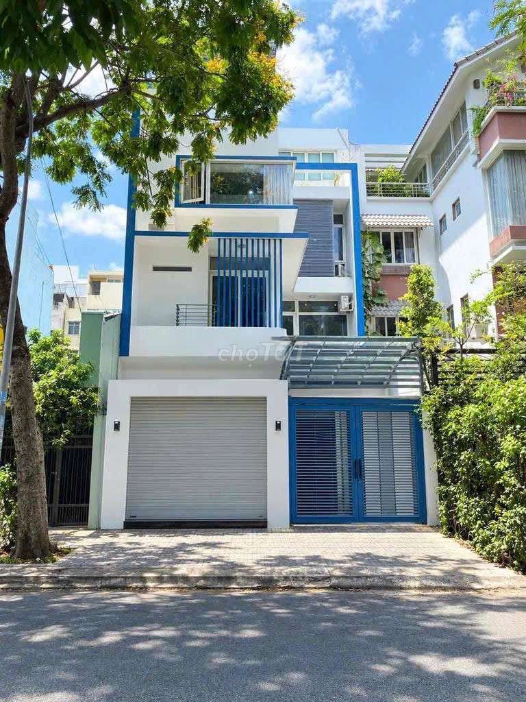 Вилла 4 этажа, 5 спален, 7х20м, фасад улицы 40, Тан Фонг