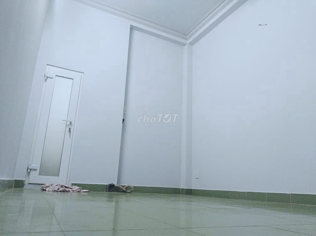 Phòng trọ Giờ giấc tự do Quận 5 Trần Bình Trọng 2tr9/tháng