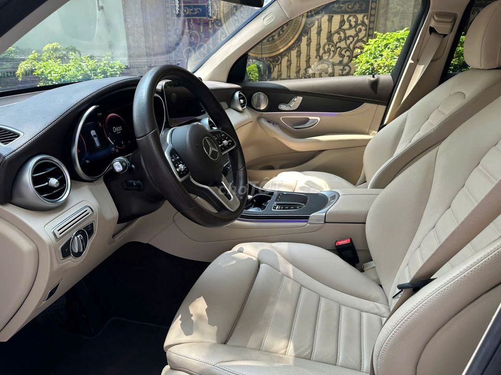 Mercedes GLC300 4Matic 2022 siêu lướt 21000 km