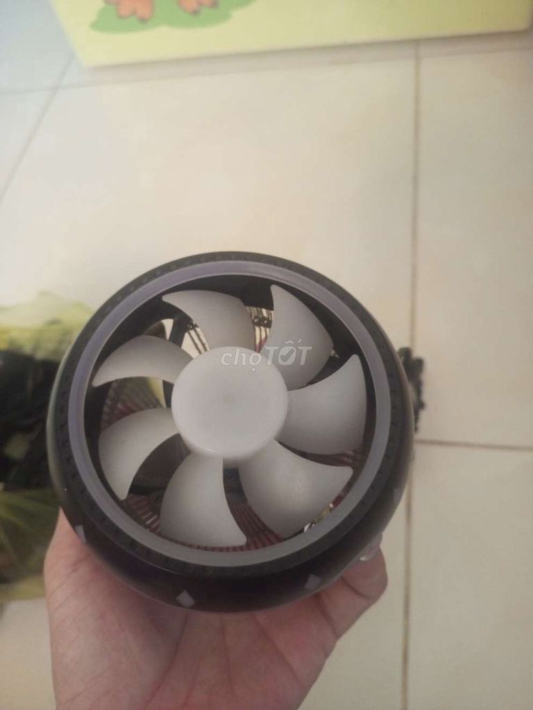 Quạt tản nhiệt CPU Đen Trắng. Mua bán Phụ kiện (Màn hình, Chuột...) tại Huyện Châu Thành Kiên Giang được đăng bởi Chí Nguyện PC hình 1