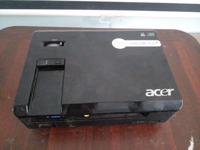 Máy chiếu cũ Acer X1161