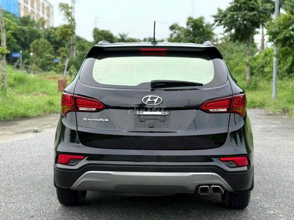 Hyundai Santa Fe 2018 2.4 AT 2WD - 80000 km. Mua bán Ô tô tại Huyện Gia Lộc Hải Dương được đăng bởi Nhất Tín Ô Tô Hải Dương hình 4
