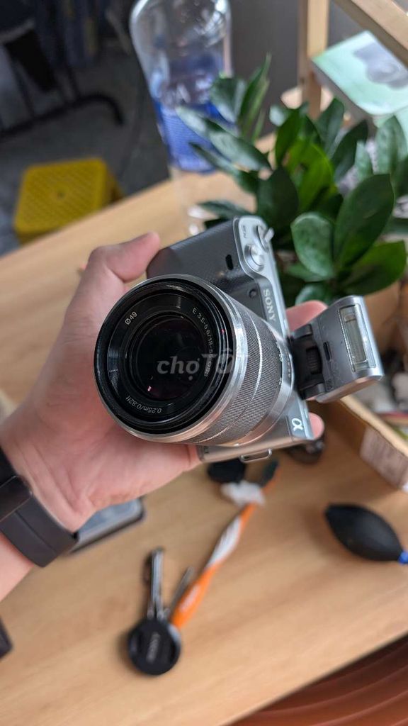 Máy ảnh Sony NEX-5N Bạc 18-55mm kèm Flash. Mua bán Máy ảnh, Máy quay tại Quận Hải Châu Đà Nẵng được đăng bởi Vinh Máy Ảnh hình 1