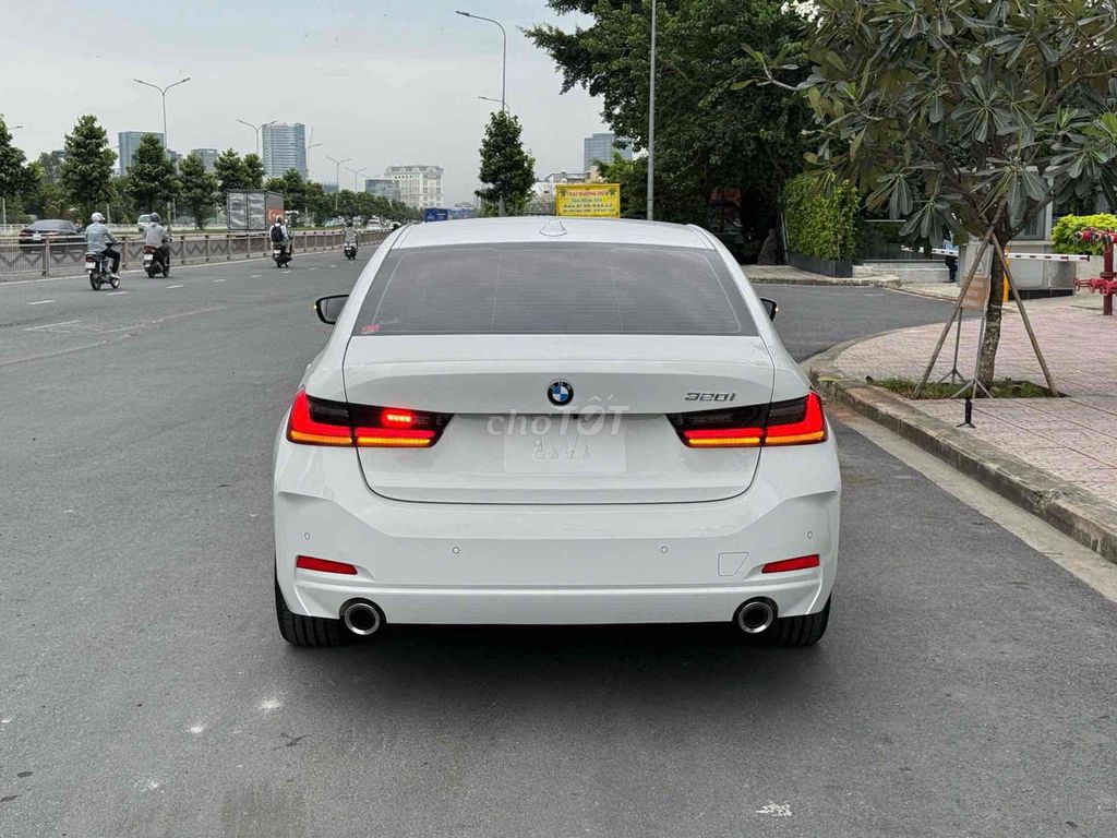 🔺 𝐁𝐌𝐖 320i LCI SẢN XUẤT 2024 SIÊU LƯỚT ĐKLĐ 1/2025. Mua bán Ô tô tại Quận 7 Tp Hồ Chí Minh được đăng bởi GoodCar hình 5