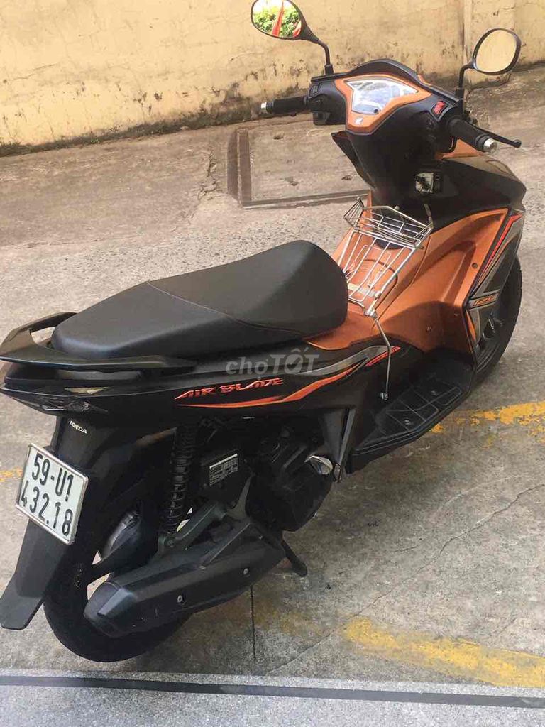 Air blade cam đen, chính chủ công chứng bstp. Mua bán Xe máy tại Quận 6 Tp Hồ Chí Minh được đăng bởi Anh phong 068 hình 7