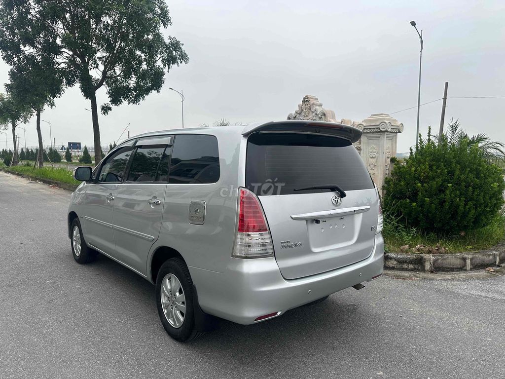 innova V 2010 một chủ từ mới. Mua bán Ô tô tại Quận Long Biên Hà Nội được đăng bởi TOÀN THẮNG Ô TÔ KINH BẮC hình 6