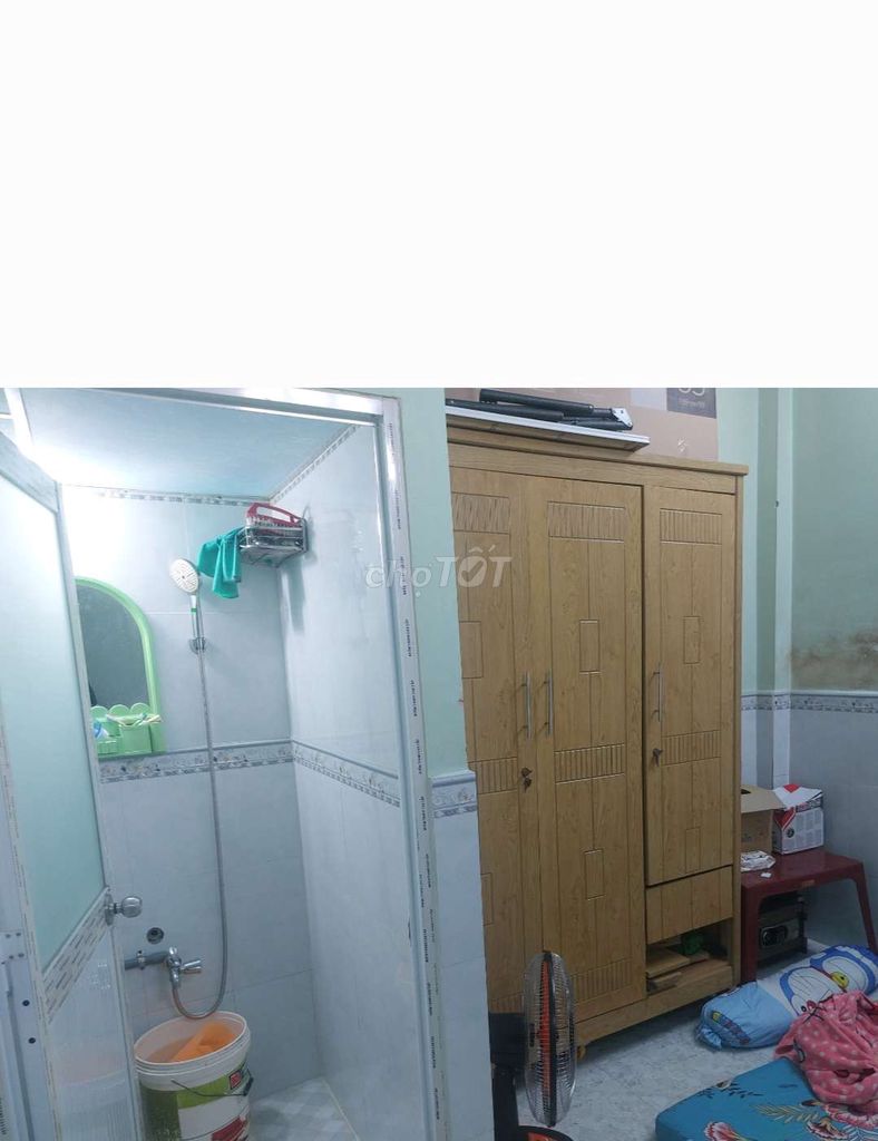 Nhà 2 tầng ngay cầu vượt Linh Xuân. 3pn.3wc.có sân để xe máy.