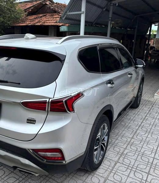 Santafe 2.4 Premium 2020. Mua bán Ô tô tại Thành phố Thuận An Bình Dương được đăng bởi Trung Phạm hình 3