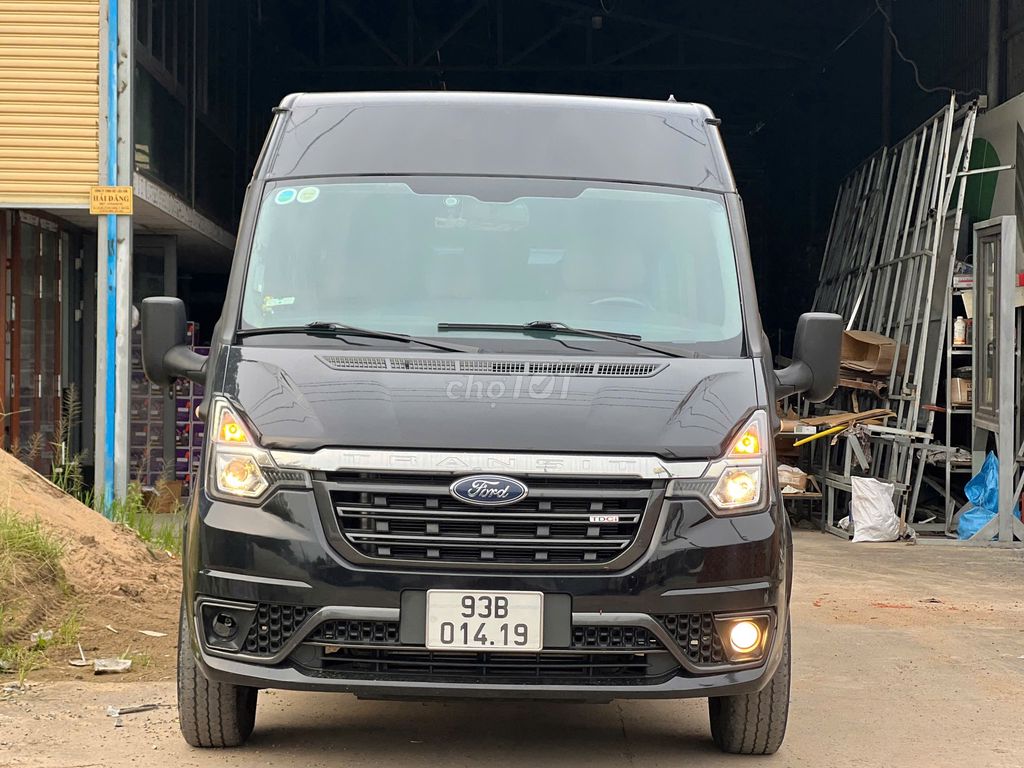 Transit 2022 Limousine 9 chổ đi ít mới 6v9. Mua bán Phương tiện khác tại Thành phố Thủ Dầu Một Bình Dương được đăng bởi Thái Phạm hình 3