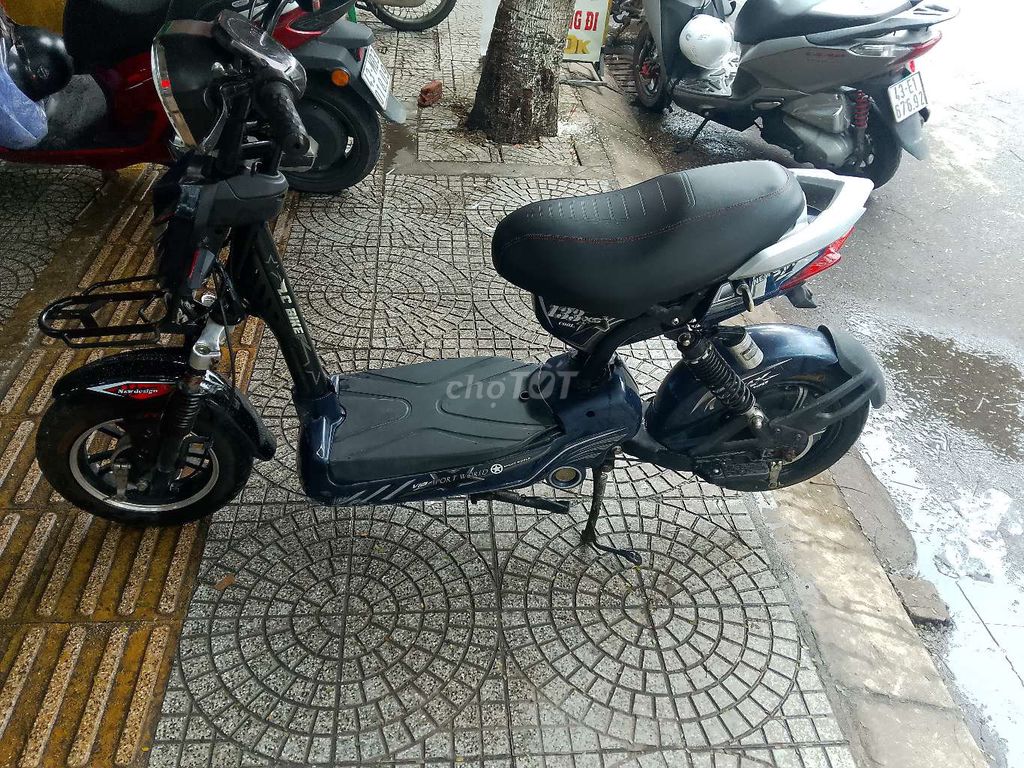 Xe đạp điện màu xanh đẹp 133m chạy ngon.. Mua bán Xe điện tại Quận Sơn Trà Đà Nẵng được đăng bởi Nguyễn thái hoài hình 2