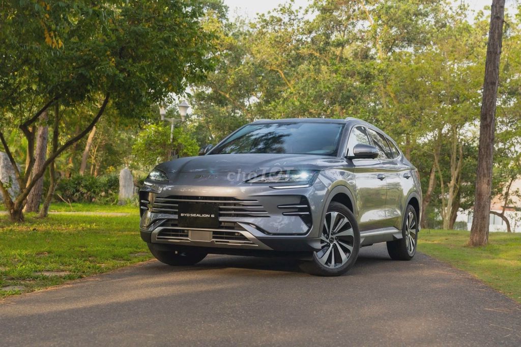 BYD Sealion 6 Premium SUV Hybrid Xám