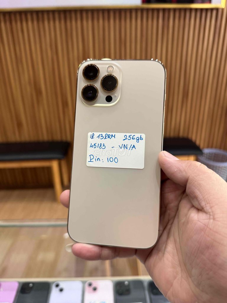 iPhone 13 Pro Max 256GB Gold VN 99 Pin New 100%. Mua bán Điện thoại tại Quận 10 Tp Hồ Chí Minh được đăng bởi Phi Đăng Sơn Store hình 1