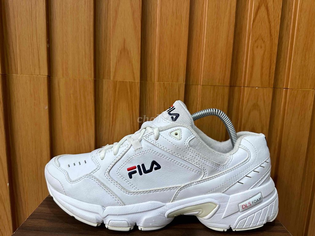 Giày Fila size 41, chính hãng, mới keng zin 97%