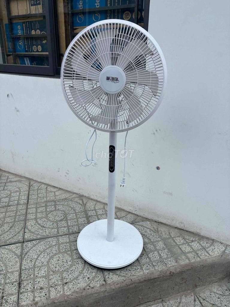 Quạt đứng MY40-3 Trắng 40W. Mua bán Quạt tại Quận 12 Tp Hồ Chí Minh được đăng bởi Nguyễn Văn Hòa hình 1
