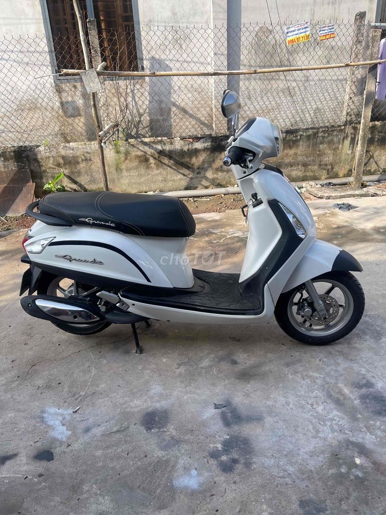 Yamaha Grande màu Trắng biển 65 ngây chủ máy zin. Mua bán Xe máy tại Quận Cái Răng Cần Thơ được đăng bởi Cầm Đồ Minh Tấn hình 7