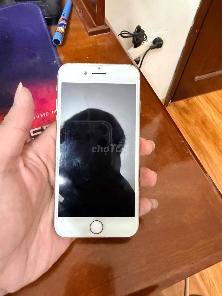 Apple iPhone 8 Trắng Đã sử dụng. Mua bán Điện thoại tại Quận Hoàng Mai Hà Nội được đăng bởi Trungg Thành hình 1