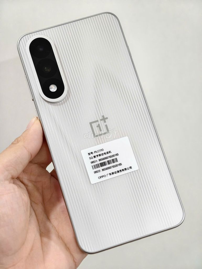 Oneplus Ace 5 ultra 12/512GB màu bạc 99% + Sạc. Mua bán Điện thoại tại Quận Đống Đa Hà Nội được đăng bởi Hn Store hình 1