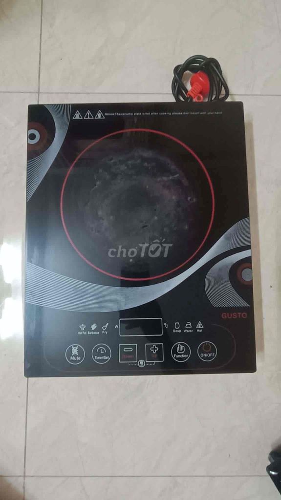 Bếp Hồng Ngoại Gusto mặt kính cường lực Đen. Mua bán Bếp, lò, đồ điện nhà bếp tại Quận Phú Nhuận Tp Hồ Chí Minh được đăng bởi Đông Khuê hình 1