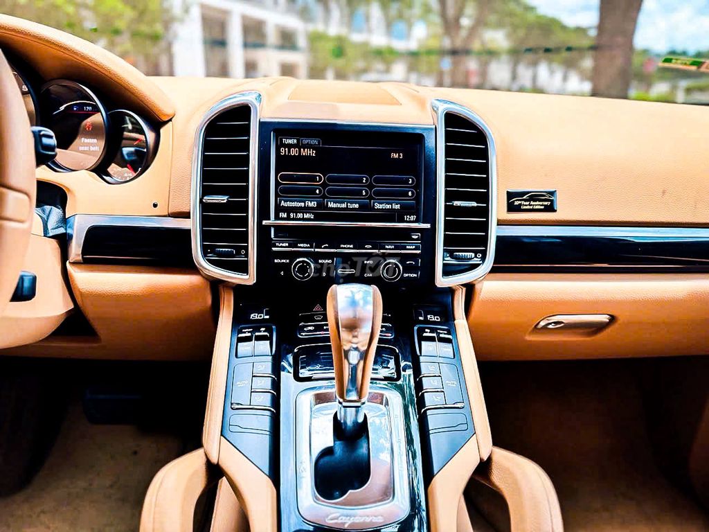 Siêu phẩm Porsche Cayenne Model 2014. Mua bán Ô tô tại Quận 7 Tp Hồ Chí Minh được đăng bởi JENNIE hình 11