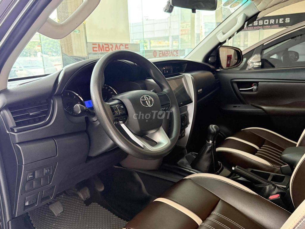 Toyota Fortuner 2017 2.4G - Dầu - Số Sàn -Tại Hãng. Mua bán Ô tô tại Quận Bình Thạnh Tp Hồ Chí Minh được đăng bởi Công Sang hình 8