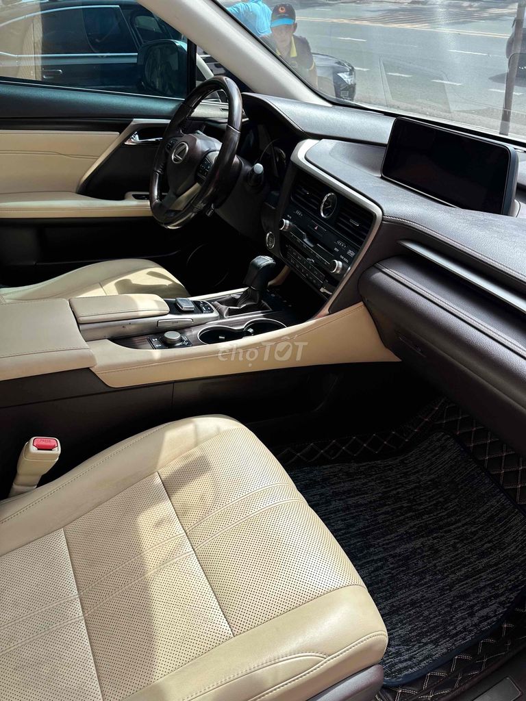 Lexus RX350 2016 Trắng 61000 dặm. Mua bán Ô tô tại Thành phố Biên Hòa Đồng Nai được đăng bởi Tran Hieu Car hình 9