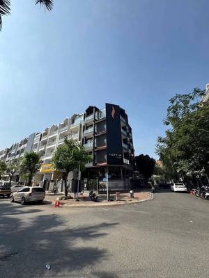 Siêu Góc 2MT đường Hoàng Trọng Mậu Him Lam, Q7, giá 65 tỷ  Dt: 9 x 20m
