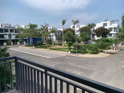 Cho thuê biệt thự song lập Đông Tăng Long view công viên thoáng mát. Cho thuê nhà ở tại Thành phố Thủ Đức Tp Hồ Chí Minh được đăng bởi Lê Loan  Nhà đất Lê Sanh