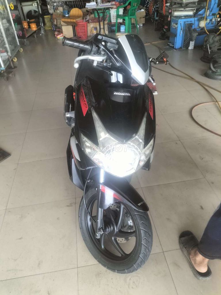 Ab Fi phun xăng , máy êm thì thầm. Mua bán Xe máy tại Huyện Chợ Lách Bến Tre được đăng bởi sèn men hình 2