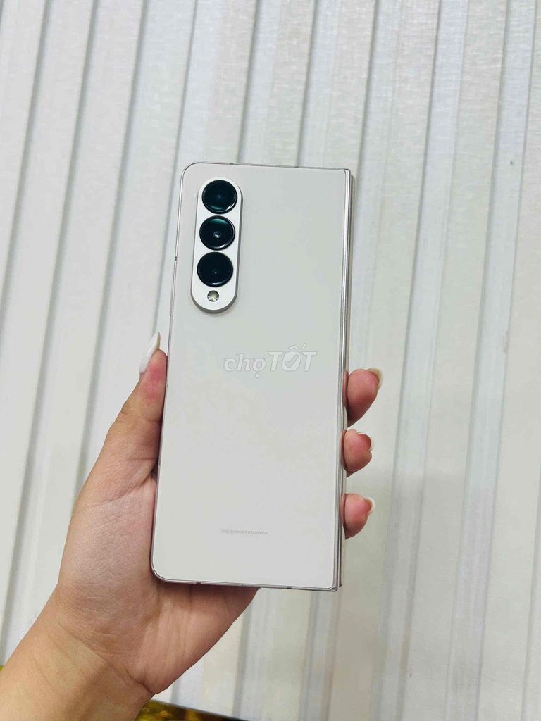 Samsung Z Fold 4 512GB Trắng Màn trong mực, sọc. Mua bán Điện thoại tại Quận Ninh Kiều Cần Thơ được đăng bởi PNC STORE hình 1