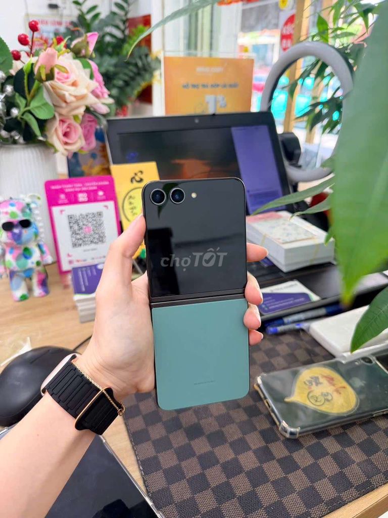 Samsung Galaxy Z Flip 5 512GB Xanh. Mua bán Điện thoại tại Quận 12 Tp Hồ Chí Minh được đăng bởi Minh phương hình 1