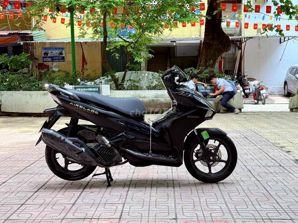Honda Air Blade 125 4 клапана 2023 Черный Спецверсия 29K2