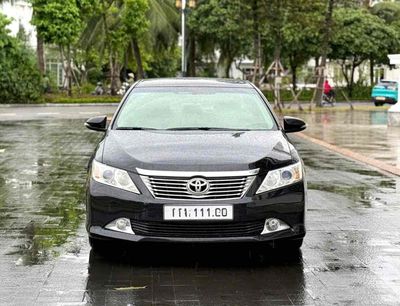 Toyota Camry 2013 2.0E - 60000 km. Mua bán Ô tô tại Quận Long Biên Hà Nội được đăng bởi Bùi Đình Thông